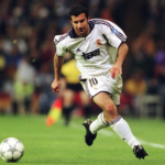 Luis Figo re&uacute;ne a Casillas, Pirlo, Pires, Salgado y Ver&oacute;n en Ibiza para el evento deportivo &laquo;Legends Ibiza&raquo;