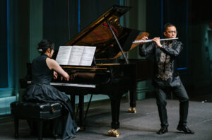 Rafael Adobas y Madoka Ueno en concierto