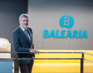 Foto presidencia Adolto Utor. Balearia.