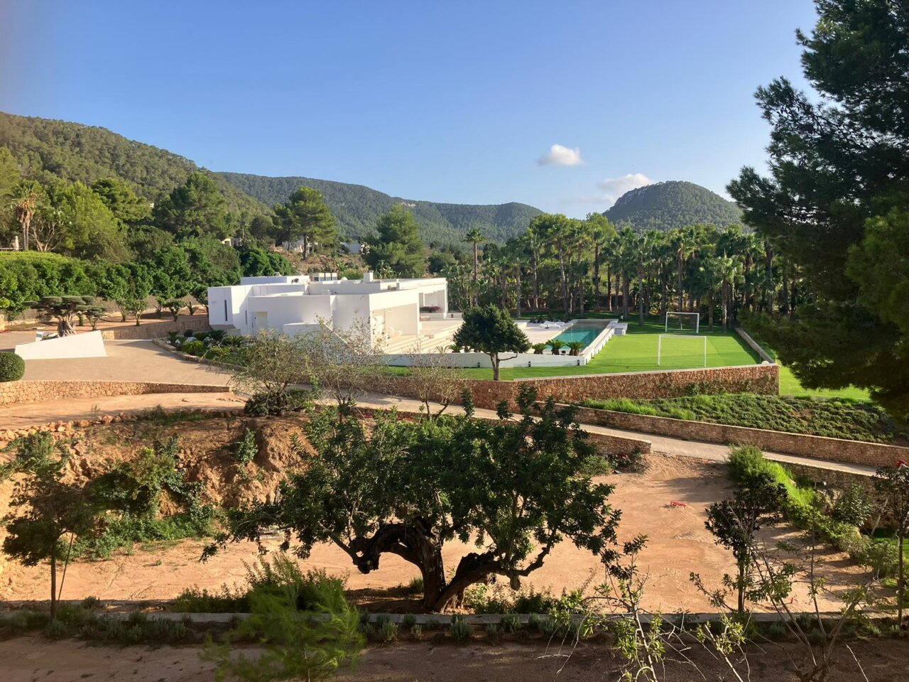 Vista de la casa de Messi Vista de la casa de Messi