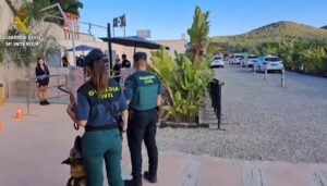 Sucesos. La Guardia Civil detiene en Ibiza a ocho personas durante las aperturas de las discotecas