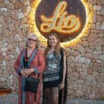 Alba Pau y Marisina Marí en Lío Ibiza. Fotografía de Alejandro Mellón.