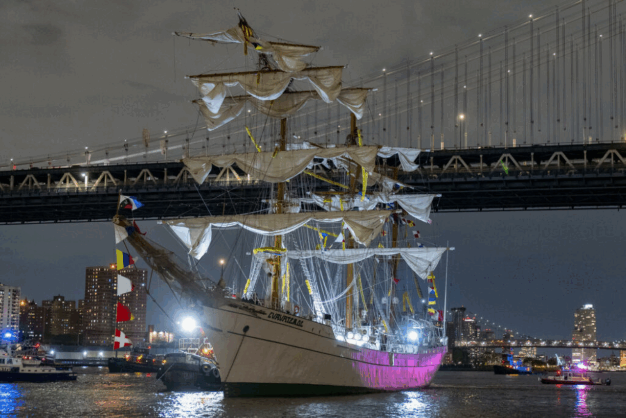 Buque escuela velero Cuauhtémoc (Foto Angel Colmenares)