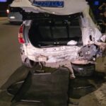Así quedó el taxi tras el choque con un Ferrari.