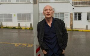 Francesco Alesse, la semana pasada, delante del centro penitenciario de Ibiza, donde pas&oacute; casi tres a&ntilde;os preso.GERM&Aacute;N LAMA (ARABA PRESS)