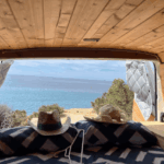 Furgoneta Camperizada publicada en Airbnb (Foto José vía Airbnb)