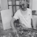 Joan Ribas Ferrer cocinando (Foto Archivo Familiar)