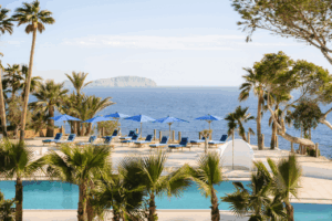 Las vistas de la zona de la piscina de ERGUS Style Punta Arab&iacute; (Foto FERGUS Group)