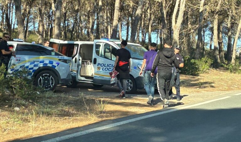 Los inmigrantes llegados en patera a Formentera