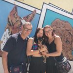 Cachorro abandonado y adoptado.