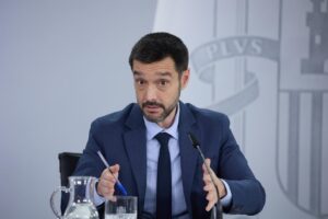 El ministro de Consumo.