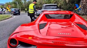 Guardia Civil y Agencia Tributaria llevan a cabo una campa&ntilde;a de control de importaci&oacute;n de veh&iacute;culos.