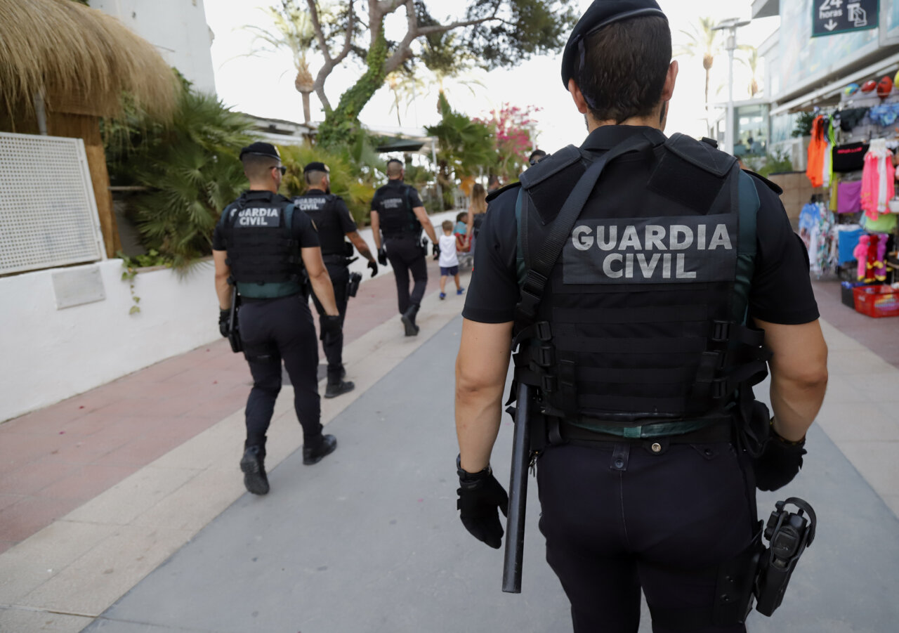 PALMA. SUCESOS. REPORTAJE GRS DE LA GUARDIA CIVIL EN PALMANOVA.