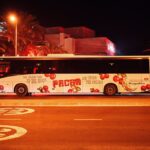 Autobus a Pacha Ibiza. Archivo