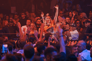 BLONDISH en Pacha Archivo