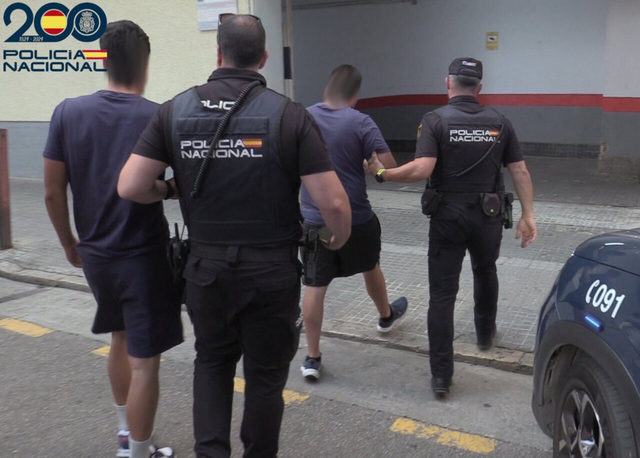 Sucesos. Detenidos en Ibiza dos menores por forzar la seguridad de una moto y circular con ella
