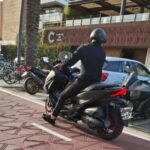El motorista sancionado por la Policía Local