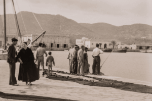 Fotograf&iacute;a de la colecci&oacute;n de Monica Craig sobre sus d&iacute;as en Ibiza y Formentera en 1953.