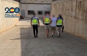 Hombre mayor detenido por abusar de su nieta