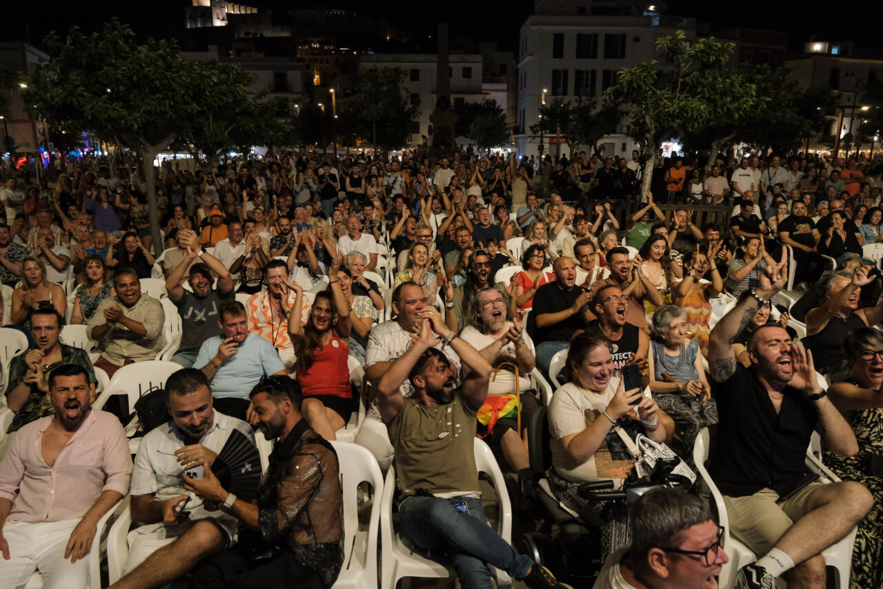 La Drag Night del Ibiza Pride contó con cientos de asistentes 