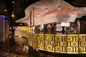 Interior de Hell’s Kitchen en The Unexpected Ibiza Hotel