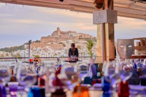 Vistas a Dalt Vila desde la sala de fiestas autorizada en Marina Ibiza