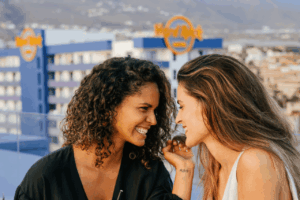 Mujeres en Hard Rock Hotel