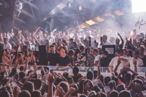 Music On en Destino Five Ibiza. Archivo