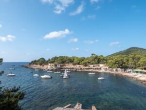 Casetas varadero en Sant Josep.