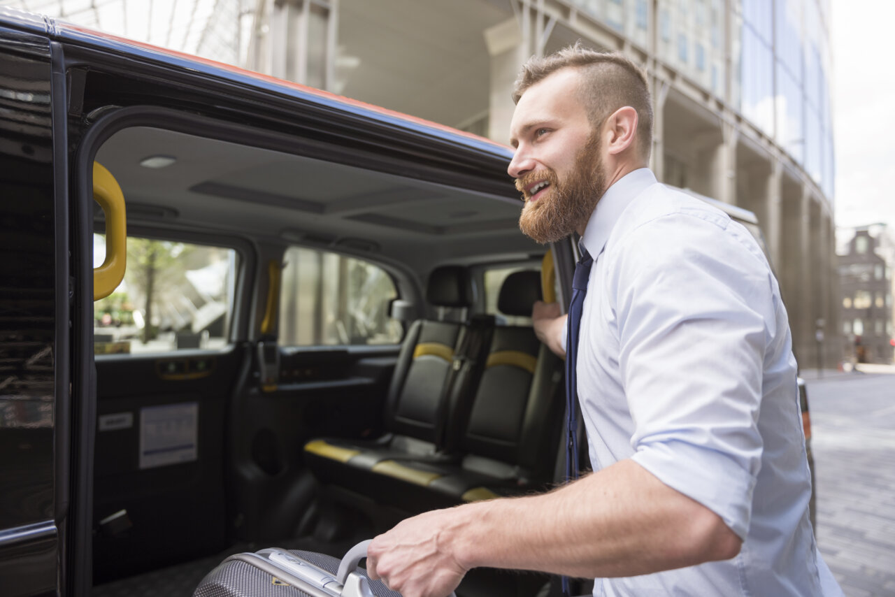 Taxis de Ibiza podrán transportar hasta 8 pasajeros-