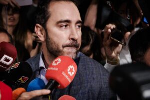El empresario V&iacute;ctor de Aldama asiste a la comparecencia de la exmilitante socialista Leire D&iacute;ez - Carlos Luj&aacute;n - Europa Press
