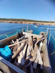 El servicio de limpieza recoge m&aacute;s de 7,8 toneladas de residuos en el litoral balear durante el mes de mayo