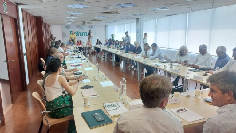 Sindicatos y patronal rompen las negociaciones del convenio de hostelería y UGT cinco días de huelga en julio