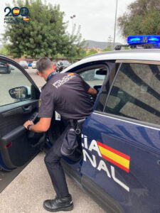 Agente de la Polic&iacute;a Nacional