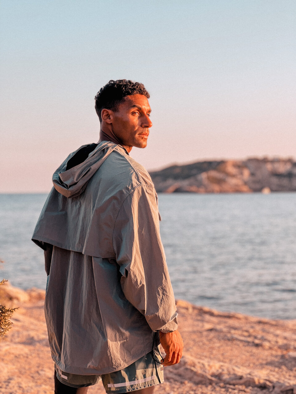 Prendas de la cápsula de ropa de True Tribe en Ibiza. Archivo