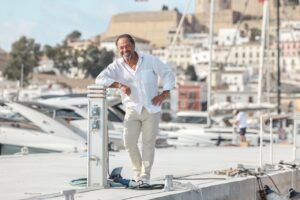 Alberto Pedraza en el dique flotante de Port Nautic Ibiza.