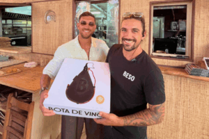 Bota de Vino, el producto que lucha contra la ELA. Archivo