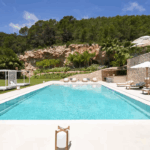 Santa Eul&agrave;ria legaliza la villa de lujo en medio de la investigaci&oacute;n de la Guardia Civil
