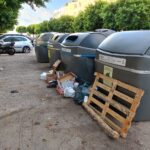 Contenedores de basura en la ciudad de Ibiza.