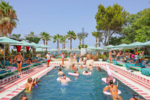 Fam Bu Ku en Bam Bu Ku. Archivo