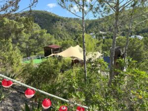 Finca de Sant Joan donde se encontró una actividad ilegal de yoga.