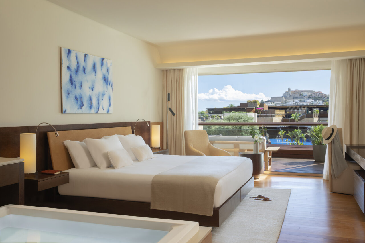 Junior suite de Ibiza Gran Hotel. archivo
