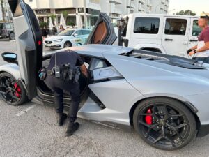 Lamborghini detenido por la Policía Local. Redes Sociales