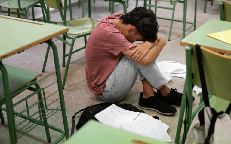 Niño sufre acoso escolar. (Imagen ilustrativa)