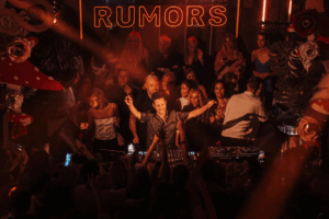 Rumors de Guy Gerber en Playa Soleil. Archivo