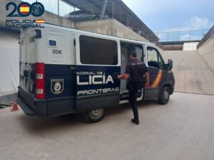 Vehículo de la Policía Nacional que participó de la detención.