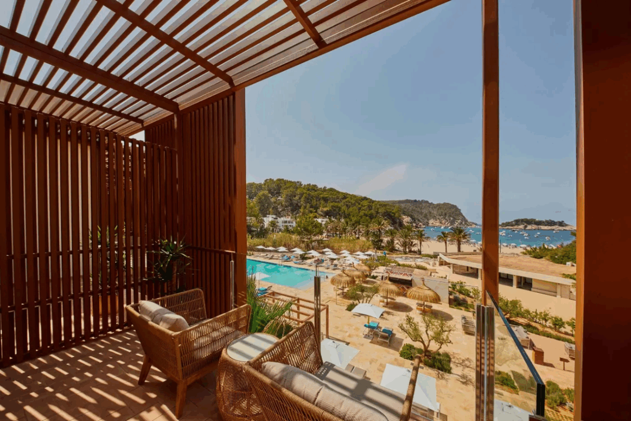Vistas desde las habitaciones de Cala San Miguel Ibiza Resort Vistas desde las habitaciones de Cala San Miguel Ibiza Resort