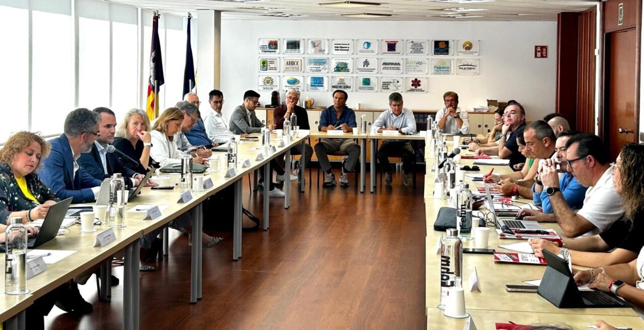 Las patronales de restauración y ocio no firmarán el convenio de hostelería y ven 