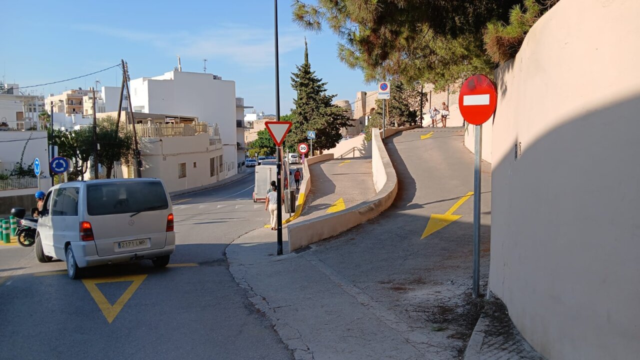 1AJE