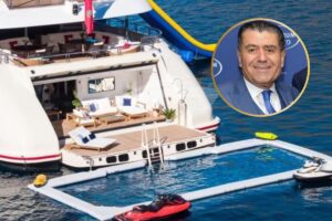 C&oacute;mo es la embarcaci&oacute;n lujosa del creador de Power Rangers